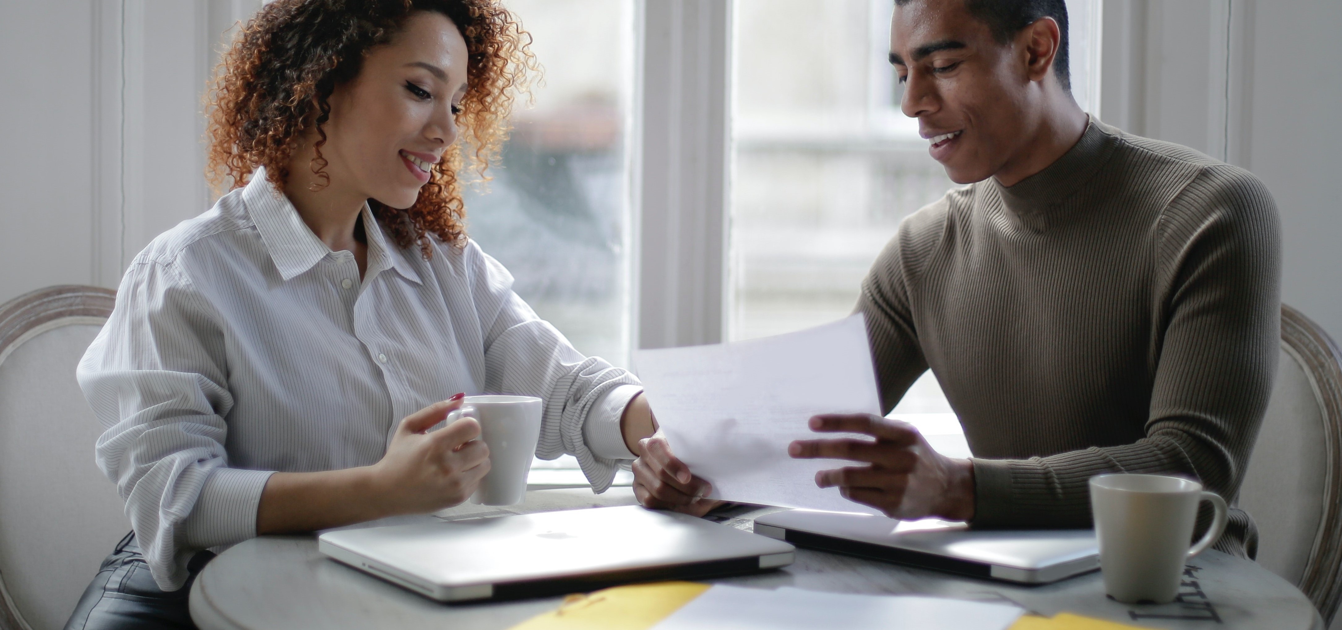 couple applying for mortgage